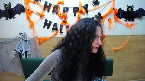 Miroslava Happi online show from November 2025 06:58:02 AM