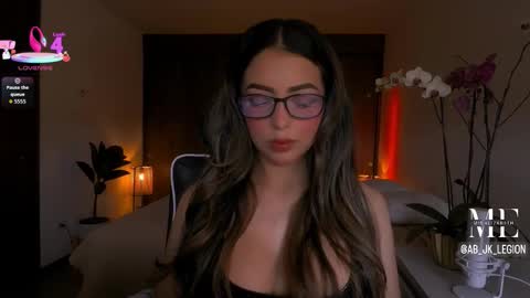 Eliza online show from March 2026 01:18:01 PM