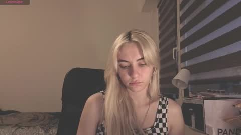 misa_0 online show from November 2025 03:22:01 PM