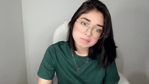 Snapshot of misha__sweet__27 chatting on January 2025 04:30:02 AM misha online show from January 2025 04:30:02 AM