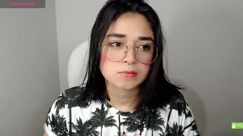 Snapshot of misha__sweet__27 chatting on February 2025 07:26:01 AM misha online show from February 2025 07:26:01 AM