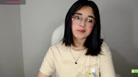 Snapshot of misha__sweet__27 chatting on February 2025 06:18:01 AM misha online show from February 2025 06:18:01 AM