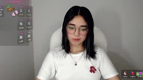 Snapshot of misha__sweet__27 chatting on March 2025 09:31:02 AM misha online show from March 2025 09:31:02 AM