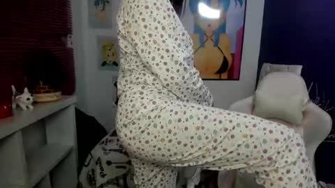 Mishka online show from January 2026 12:57:01 AM