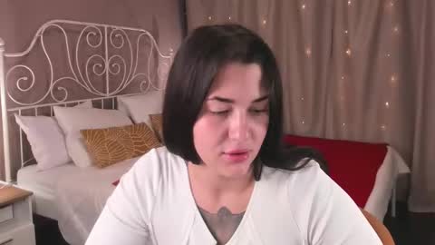 Snapshot of miss____mira chatting on September 2025 12:11:01 AM miss____mira online show from September 2025 12:11:01 AM