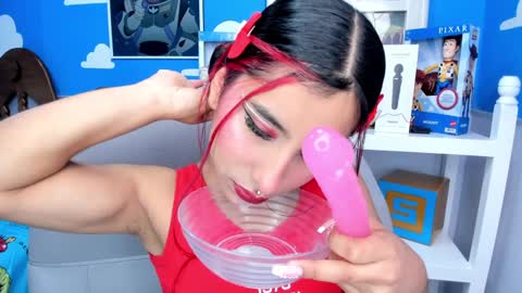 Snapshot of miss___allison chatting on February 2025 11:05:02 AM Allison online show from February 2025 11:05:02 AM