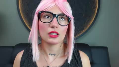 Charlotte online show from October 2025 06:52:01 PM