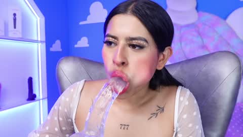 Anya online show from January 2025 05:21:01 PM