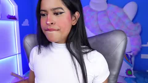 Anya online show from February 2025 11:02:02 AM