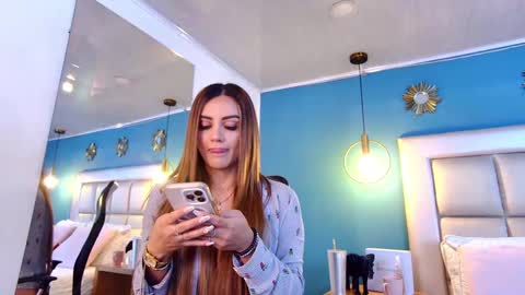 miss__ary_ online show from September 2025 12:17:02 PM