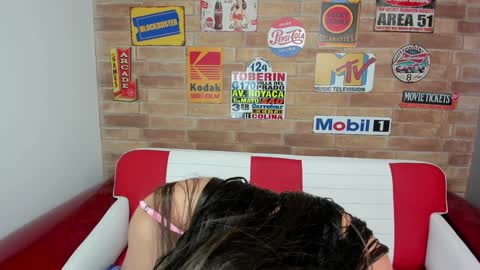 Lunna online show from January 2025 11:02:01 AM