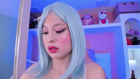 Lunna online show from September 2025 11:02:02 AM