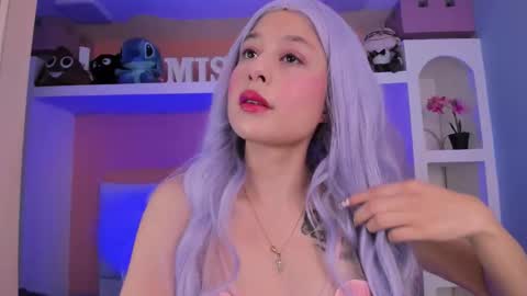 Lunna online show from October 2025 11:00:02 AM