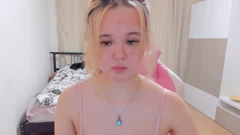 miss__selena online show from February 2025 06:28:01 PM