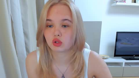 miss__selena online show from February 2025 08:19:02 PM