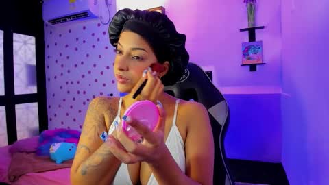 Snapshot of miss_akemi chatting on September 2025 01:24:02 PM Akemi 3 online show from September 2025 01:24:02 PM