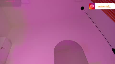 Snapshot of miss_ambrer chatting on April 2026 04:37:01 AM Amber online show from April 2026 04:37:01 AM