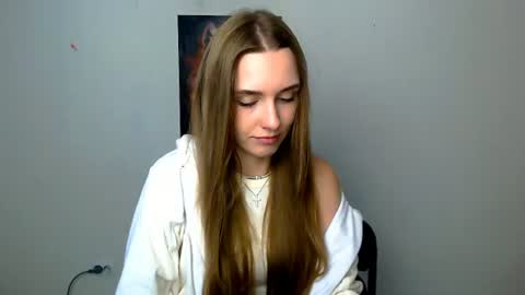 Angelina online show from July 2026 06:01:01 AM
