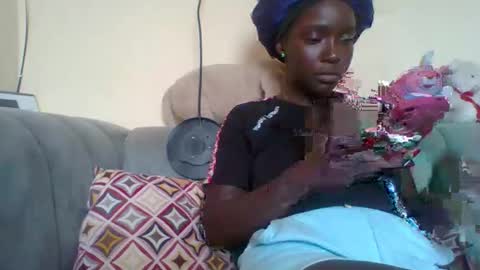 miss_atitude online show from October 2025 10:33:01 AM