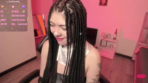 Aurora online show from September 2025 01:05:02 AM