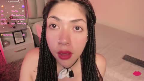 Aurora online show from September 2025 02:27:01 AM