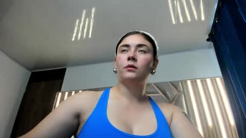 Snapshot of miss_bella3 chatting on April 2026 01:50:02 PM bella online show from April 2026 01:50:02 PM