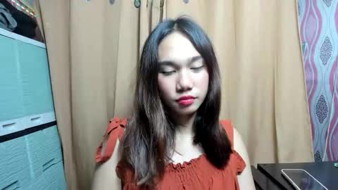 Catriona online show from November 2025 04:18:02 PM