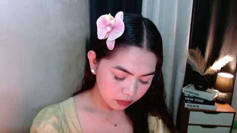 Snapshot of miss_briella chatting on October 2025 04:05:02 PM Briella online show from October 2025 04:05:02 PM