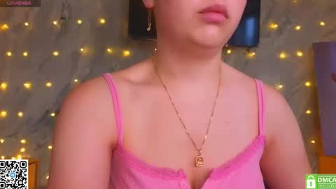 Snapshot of miss_bubbles chatting on July 2026 12:17:01 AM Sandy online show from July 2026 12:17:01 AM