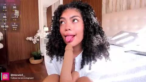 CANDELA CASTRO  online show from February 2026 01:05:01 PM