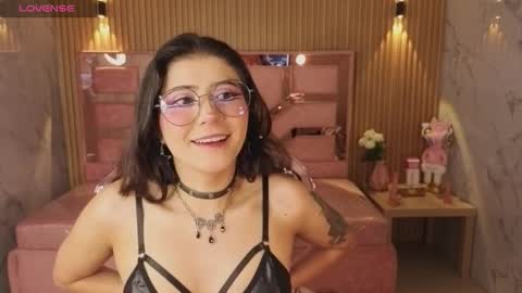 miss_devil_s online show from March 2026 03:25:02 AM