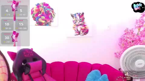 Melanie online show from November 2025 12:28:01 PM