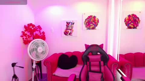 Snapshot of miss_dolly1 chatting on May 2026 12:21:01 PM Melanie online show from May 2026 12:21:01 PM