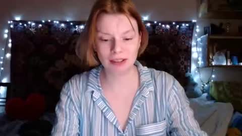 Elis online show from February 2025 07:42:01 PM