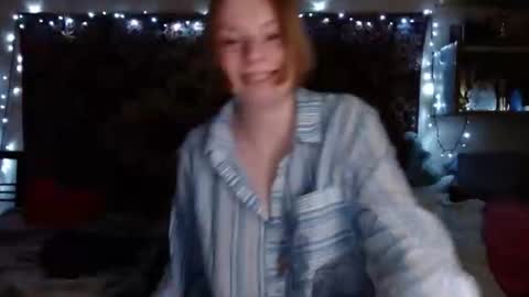 Elis online show from February 2025 03:09:02 PM