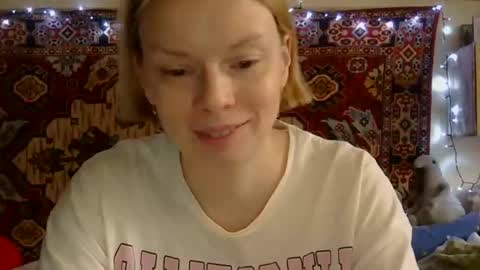 Elis online show from September 2025 11:01:01 AM