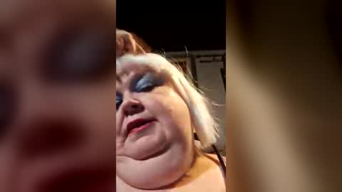 Snapshot of miss_ella_rose chatting on July 2026 03:23:01 AM miss_ella_rose online show from July 2026 03:23:01 AM