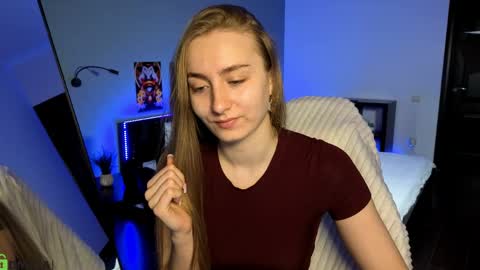 Emily online show from May 2026 08:01:01 AM
