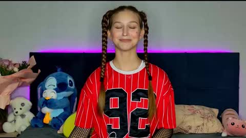 Emily online show from October 2025 05:13:02 PM