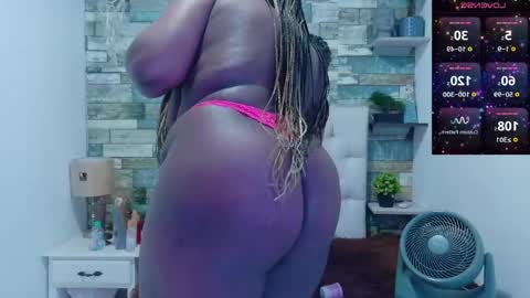 miss_evans_ online show from May 2026 01:39:02 PM