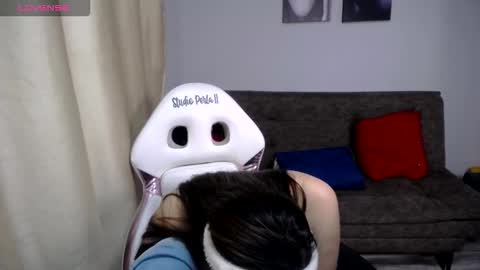 miss_foxxy_ online show from October 2025 08:50:02 PM