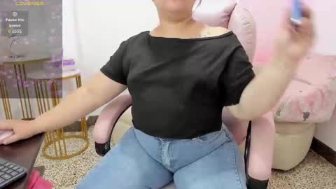 Francheska online show from October 2025 11:40:01 AM