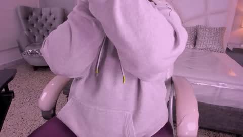 Francheska online show from February 2026 12:12:01 PM