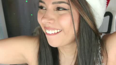 Snapshot of miss_galaxxia chatting on December 2024 04:44:01 AM Elisabeth IG galax xxia online show from December 2024 04:44:01 AM
