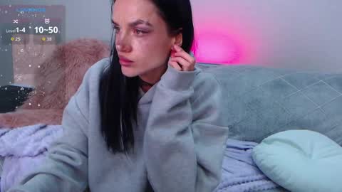 Keira online show from May 2026 12:40:01 AM