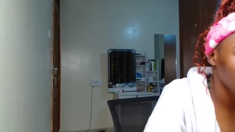 Miss Kiarrafit online show from December 2024 11:02:01 PM