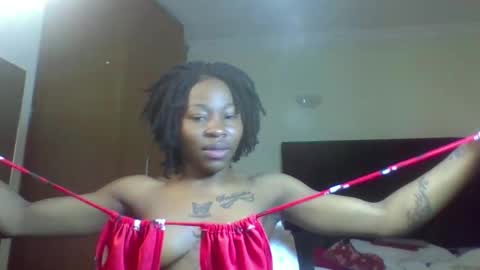 Snapshot of miss_kiarrafit chatting on November 2025 02:40:02 PM Miss Kiarrafit online show from November 2025 02:40:02 PM