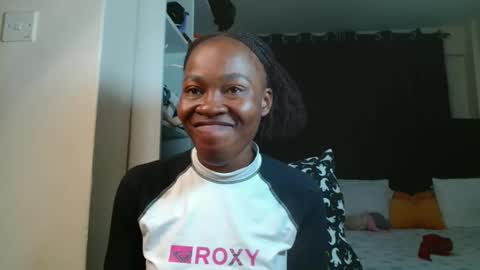 Miss Kiarrafit online show from March 2026 02:58:02 PM