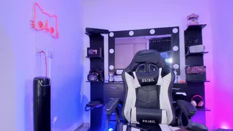 Miss Kittyn online show from March 2025 04:19:01 AM