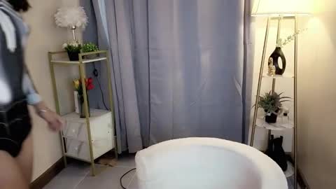 miss_kyrstyn online show from April 2026 03:59:02 PM